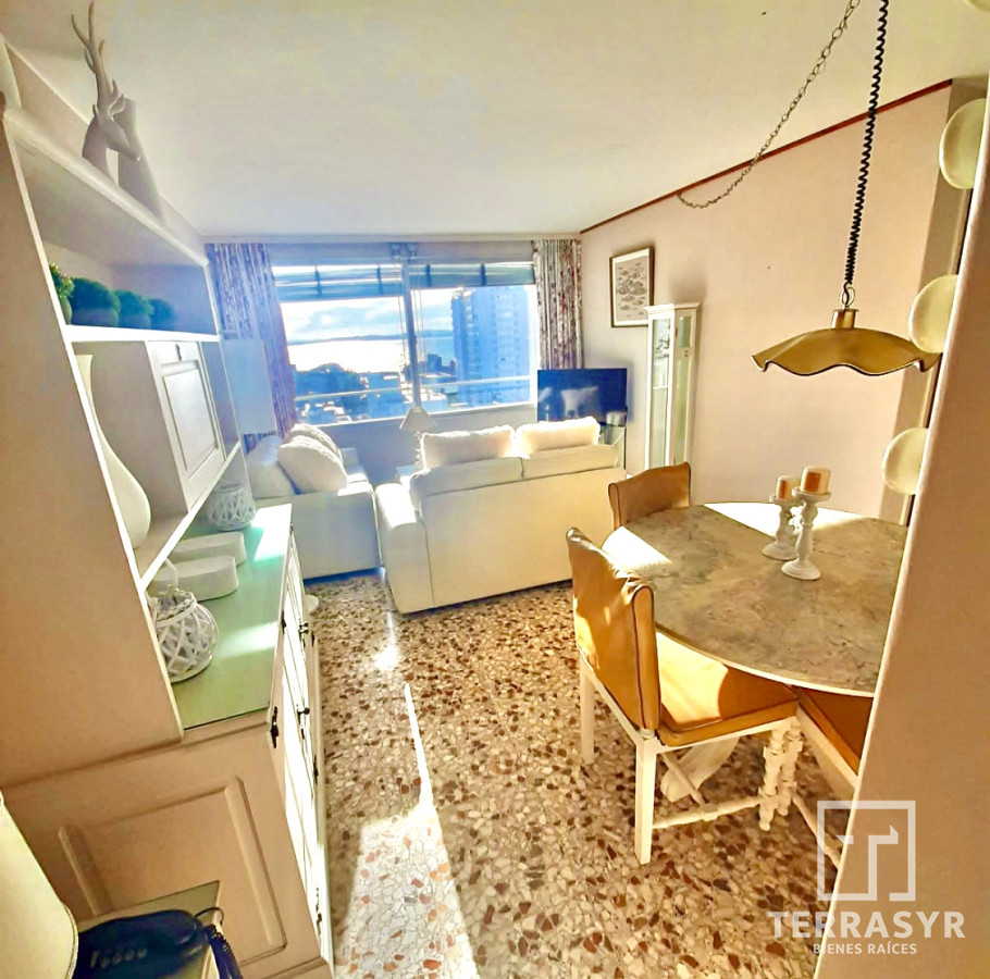 Apartamento ID.183 - Hermosa vista y soleado apartamento en Punta del Este... 