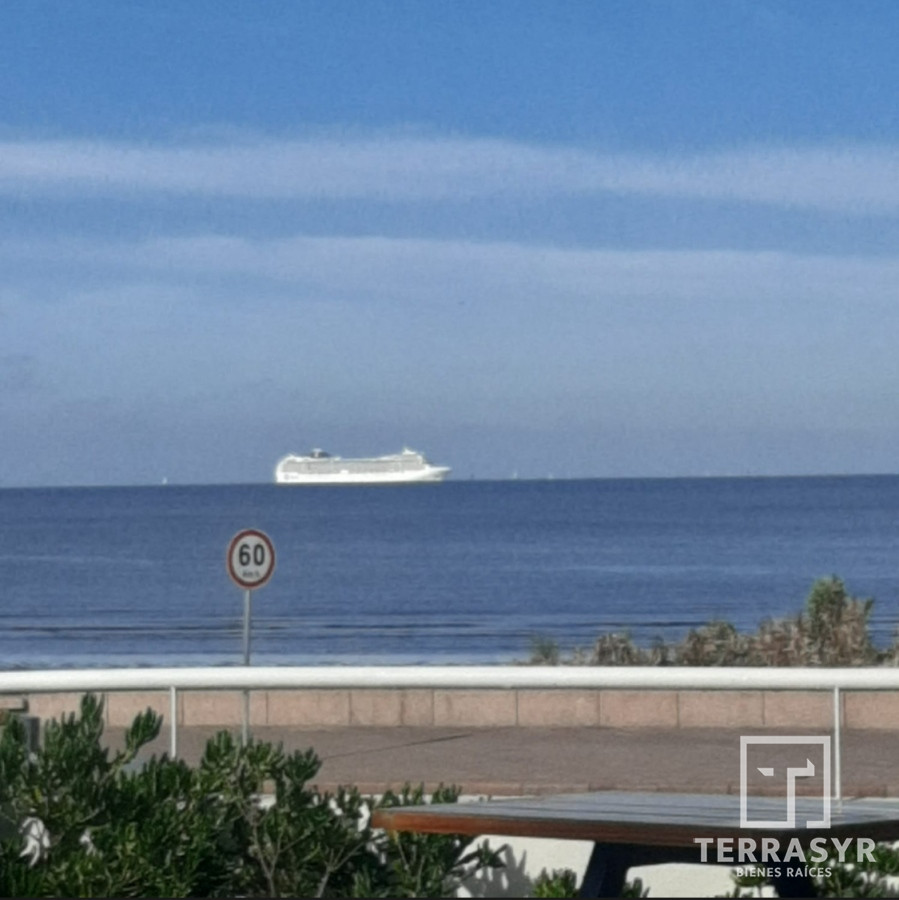 Apartamento ID.183 - Hermosa vista y soleado apartamento en Punta del Este... 