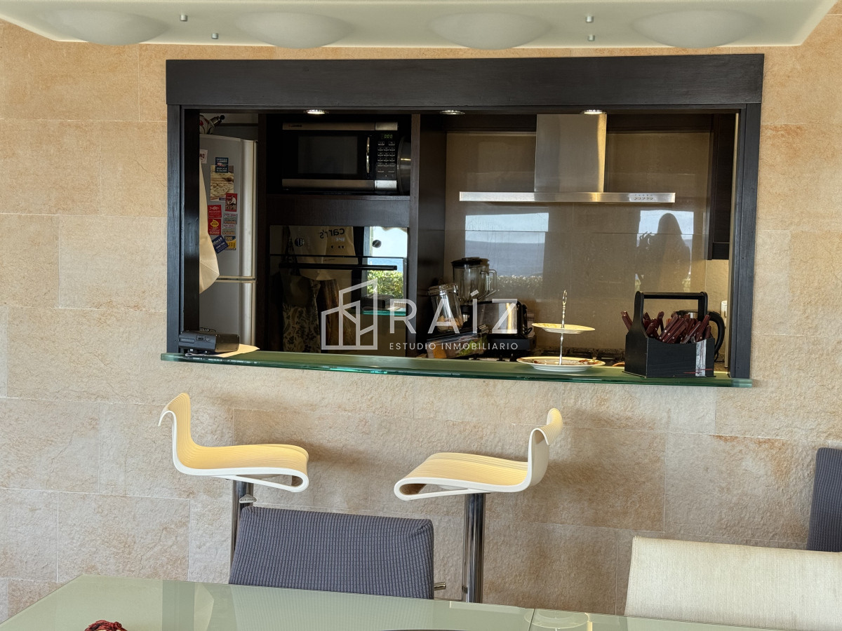 Apartamento ID.11250 - VENTA APARTAMENTO 2 DORMITORIOS PLAYA MANSA