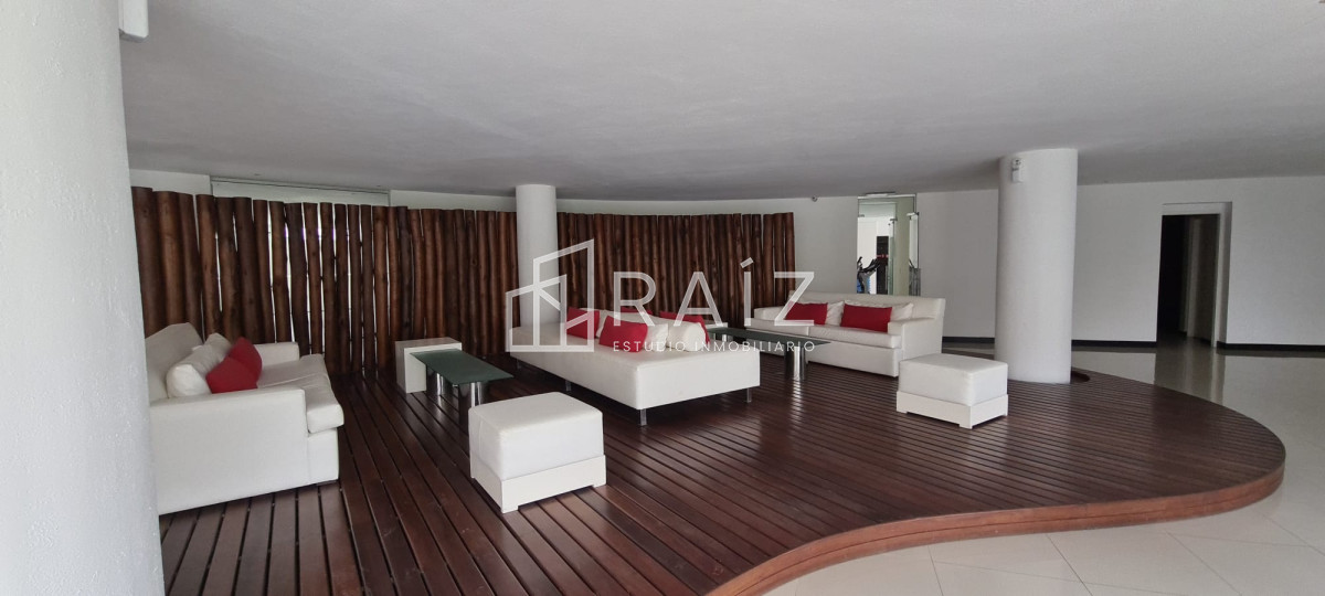 Apartamento ID.9183 - APARTAMENTO EN OPORTUNIDAD!!!  A METROS DEL MAR 