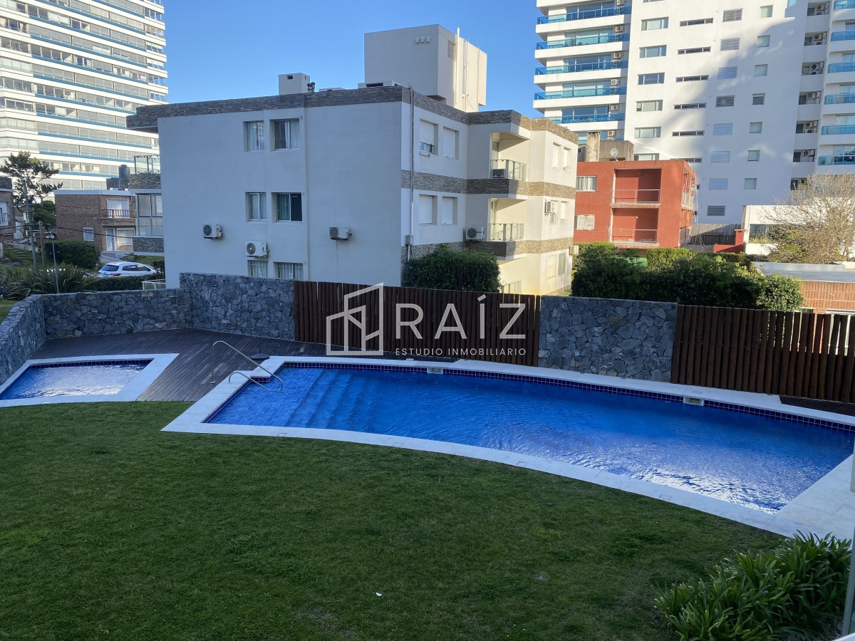 Apartamento ID.9183 - APARTAMENTO EN OPORTUNIDAD!!!  A METROS DEL MAR 