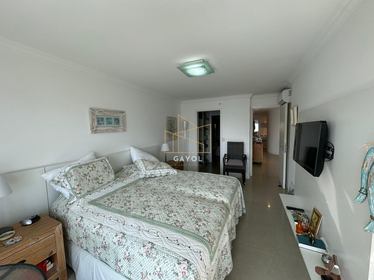 Apartamento ID.1244 - En venta hermoso apartamento con vista al mar 