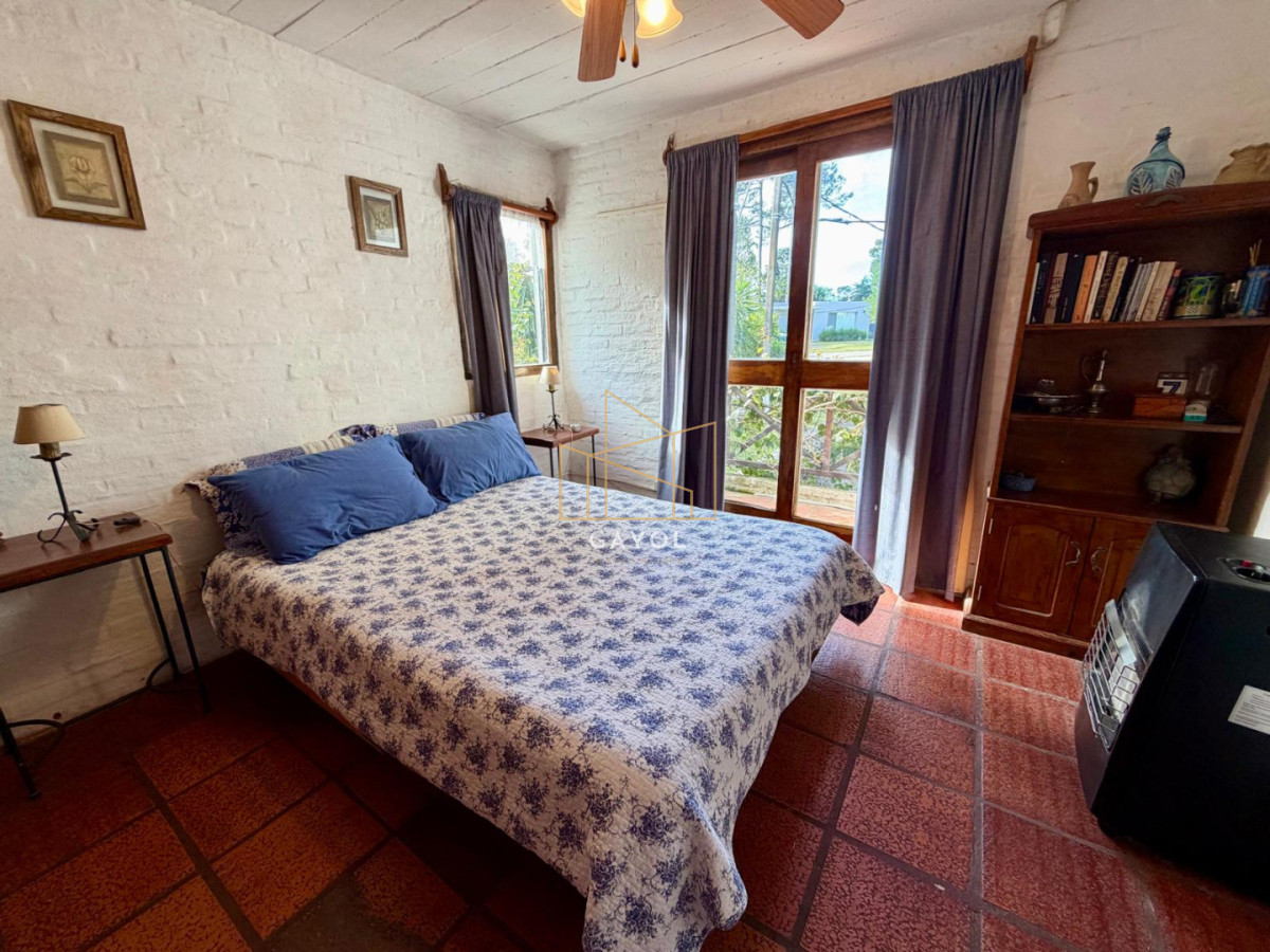 Casa ID.1414 - Hermosa casa en venta con piscina en punta del este 