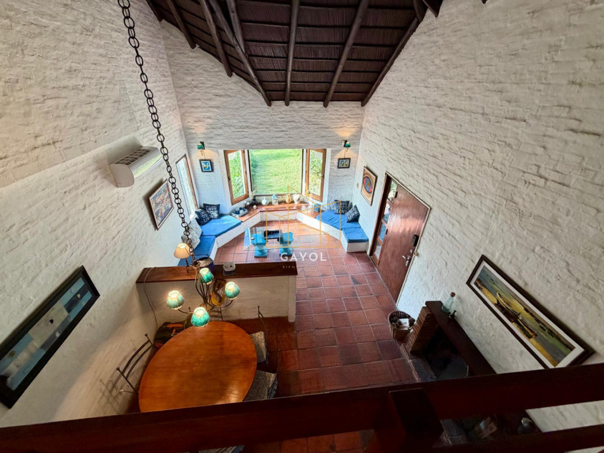 Casa ID.1414 - Hermosa casa en venta con piscina en punta del este 
