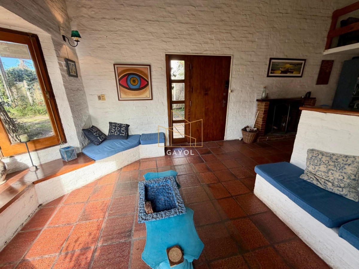 Casa ID.1414 - Hermosa casa en venta con piscina en punta del este 