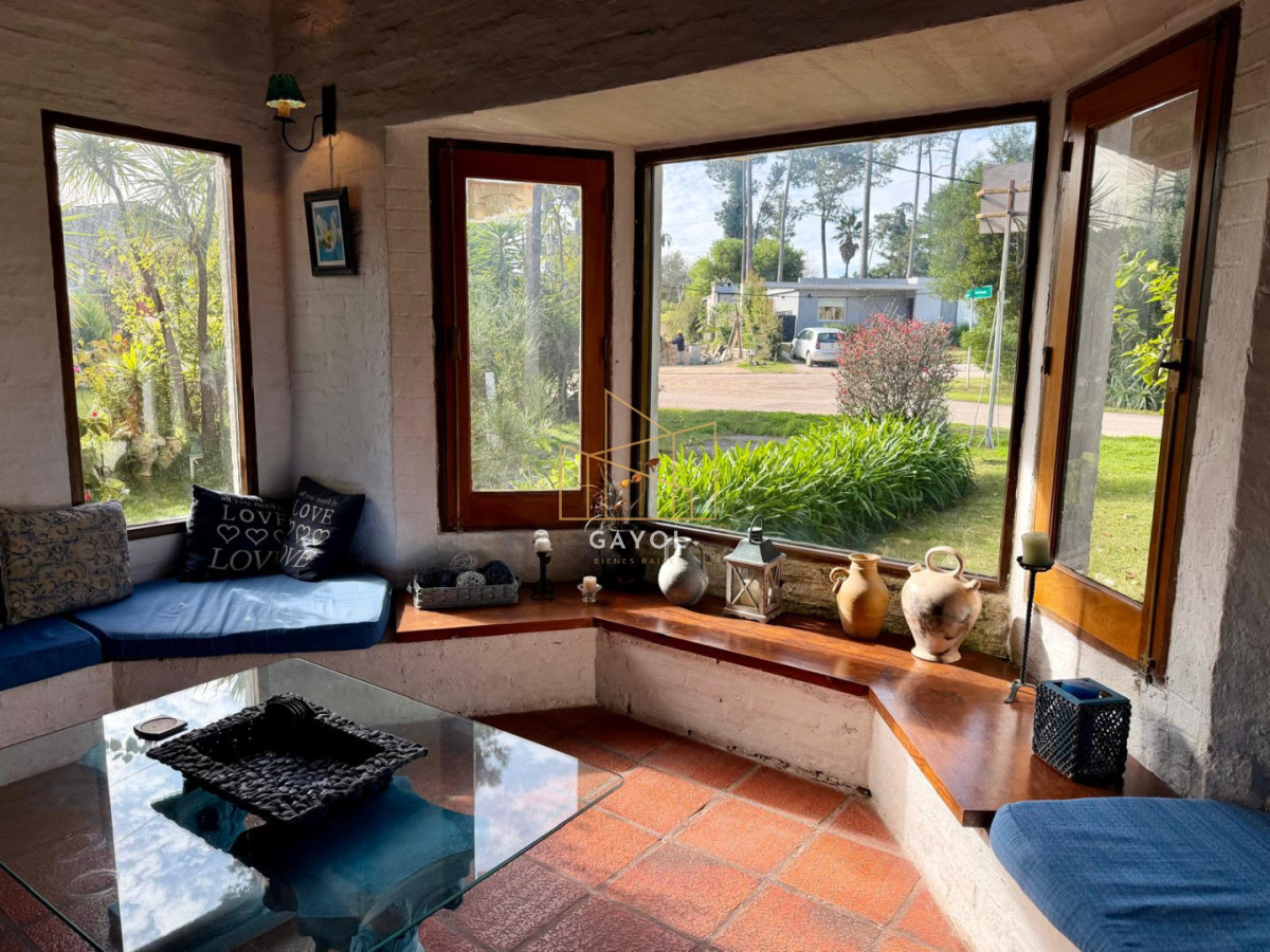 Casa ID.1414 - Hermosa casa en venta con piscina en punta del este 