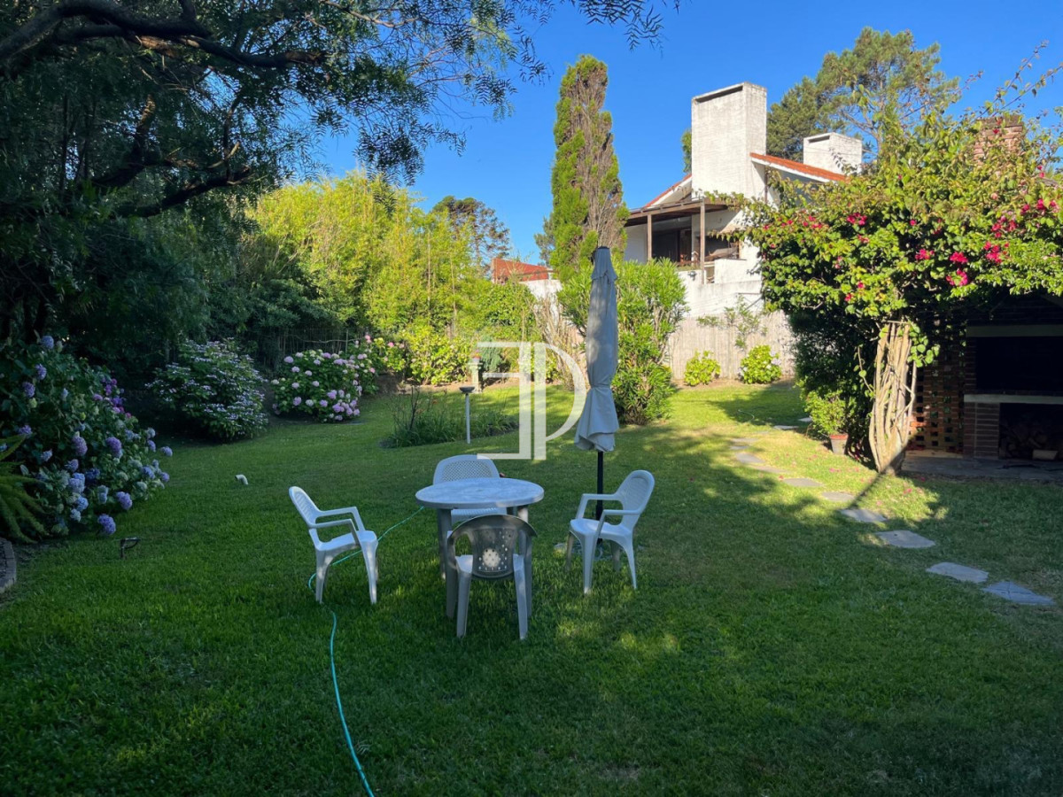 Casa ID.1527 - Hermosa casa a pasos del mar 