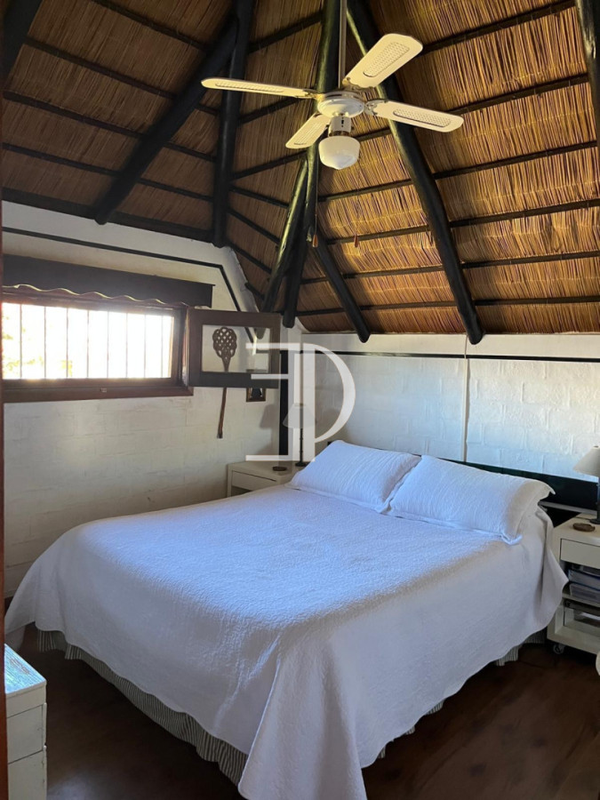 Casa ID.1527 - Hermosa casa a pasos del mar 