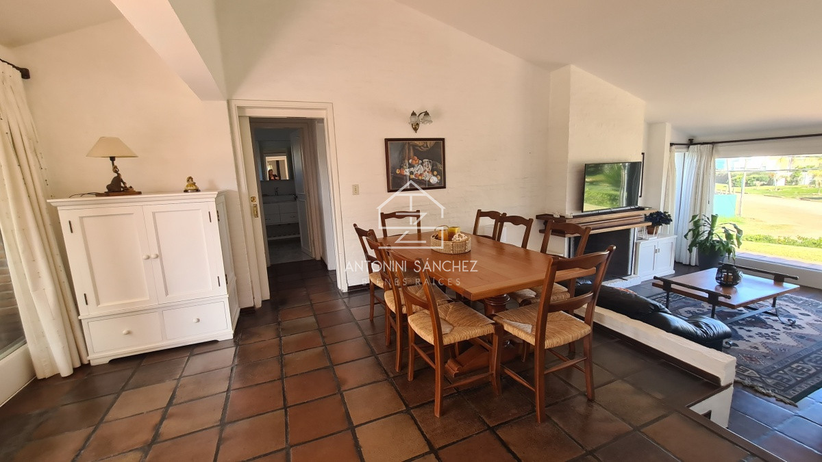 Casa ID.2631 - venta casa en parada 36 mansa 