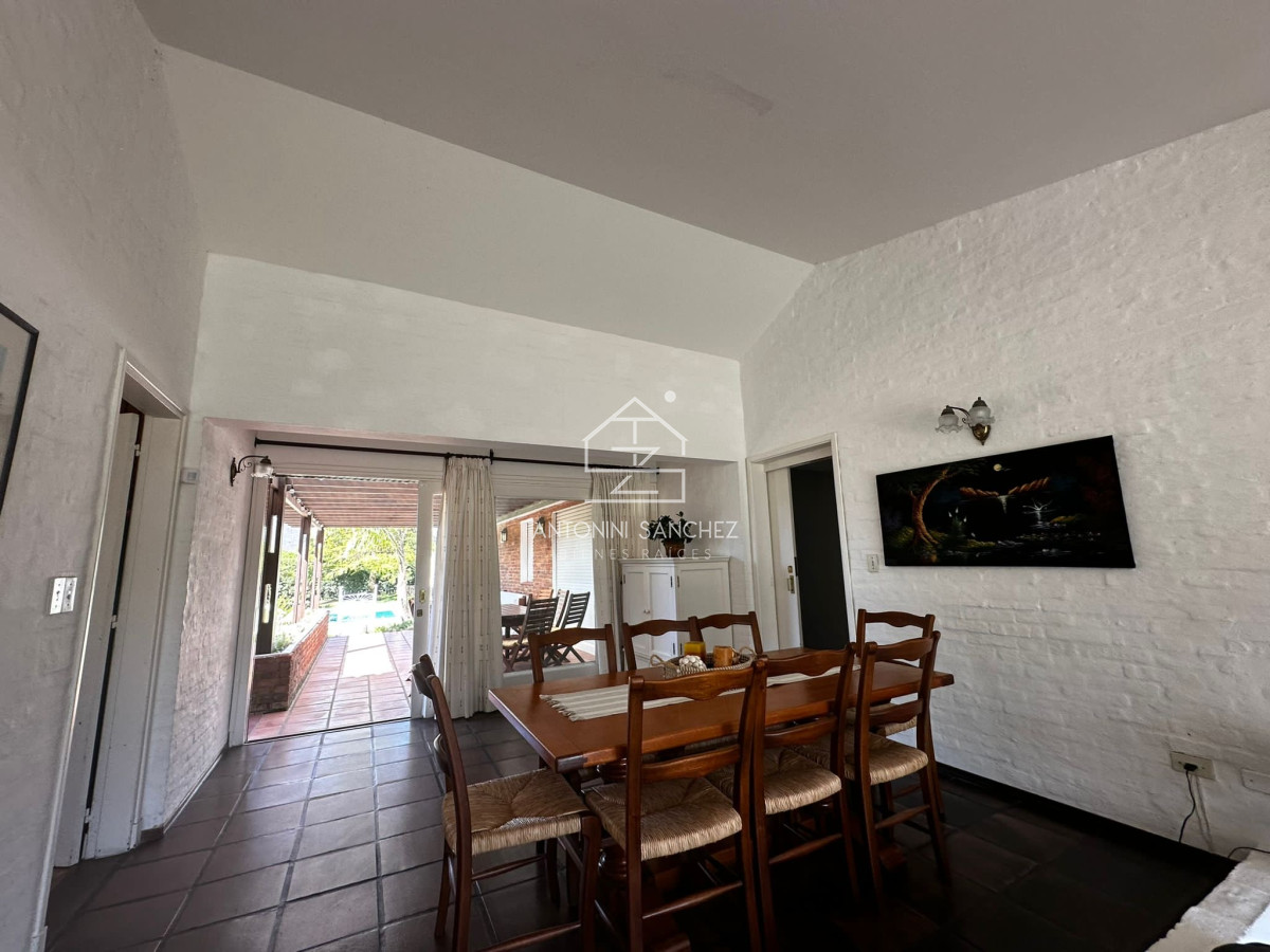 Casa ID.2631 - venta casa en parada 36 mansa 