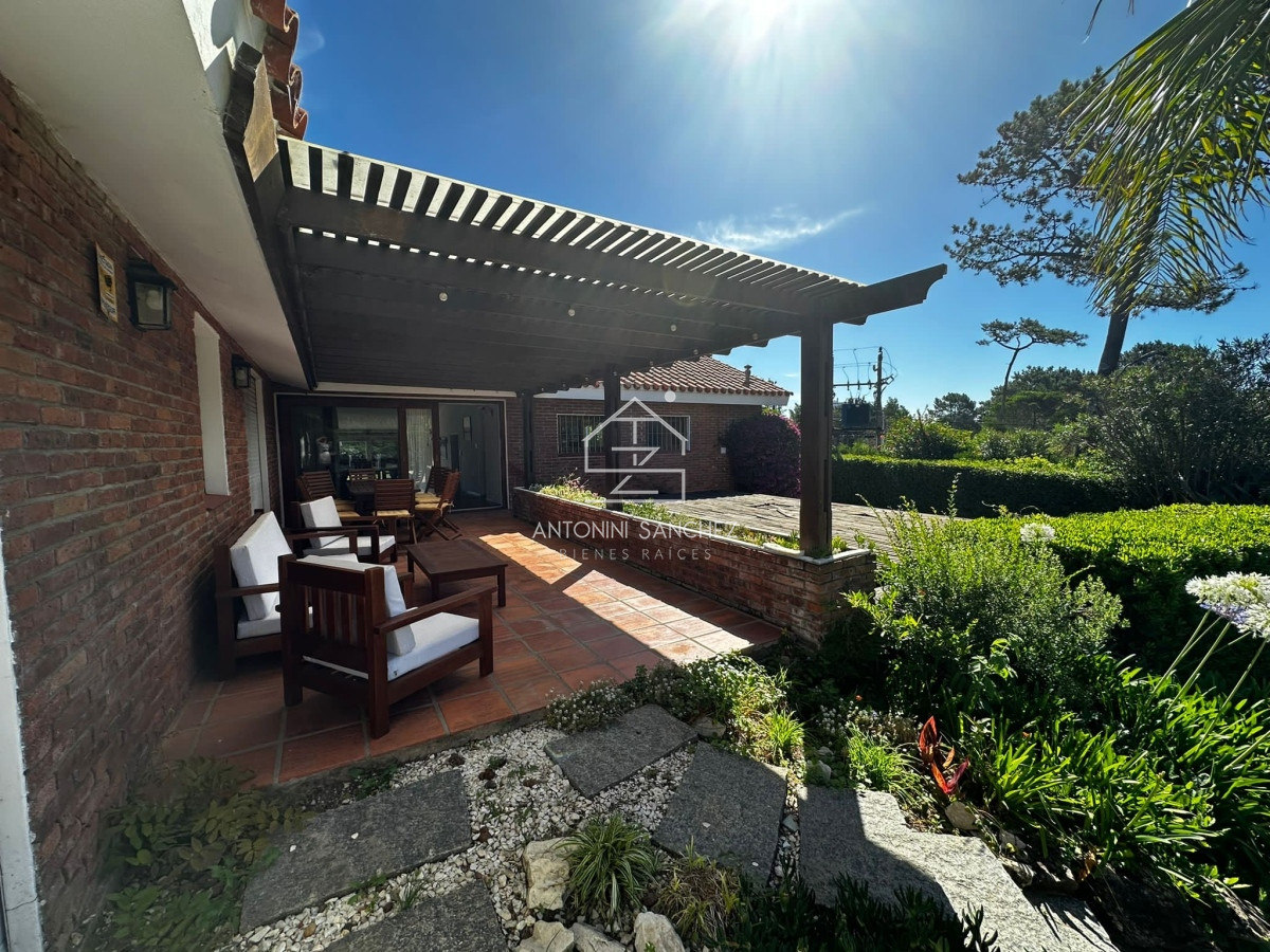 Casa ID.2631 - venta casa en parada 36 mansa 