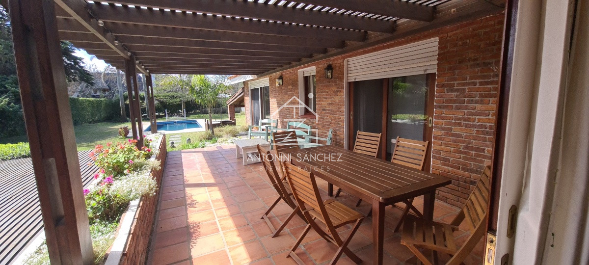 Casa ID.2631 - venta casa en parada 36 mansa 
