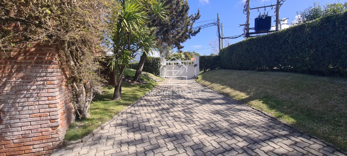 Casa ID.2631 - venta casa en parada 36 mansa 