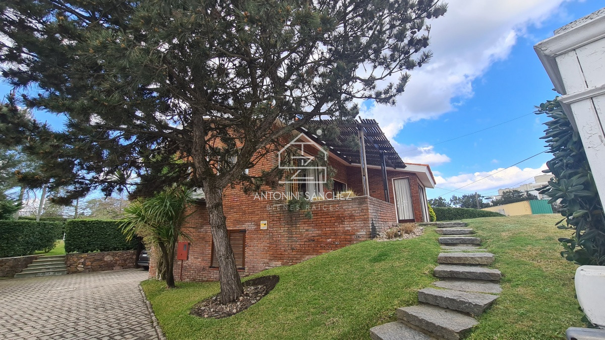 Casa ID.2631 - venta casa en parada 36 mansa 