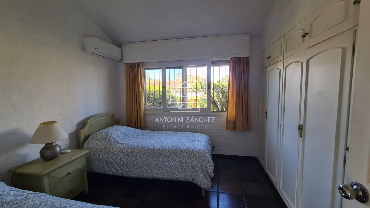 Casa ID.2631 - venta casa en parada 36 mansa 