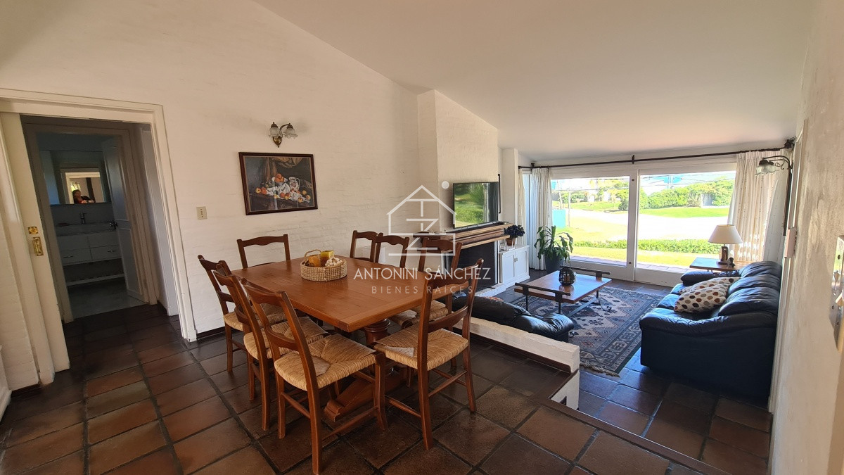 Casa ID.2631 - venta casa en parada 36 mansa 