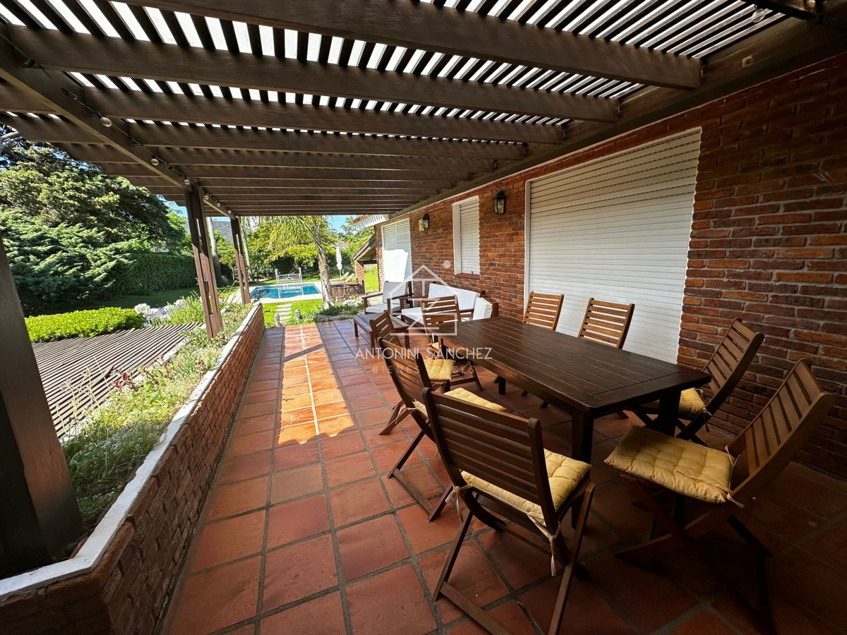 Casa ID.2631 - venta casa en parada 36 mansa 