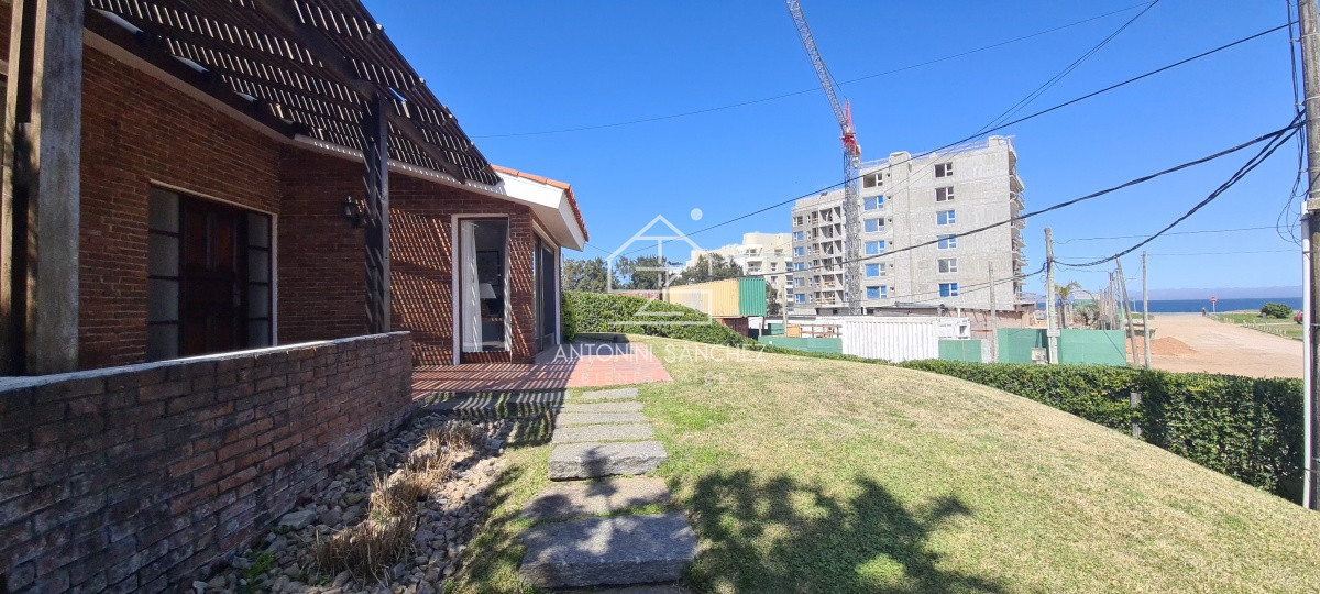 Casa ID.2631 - venta casa en parada 36 mansa 