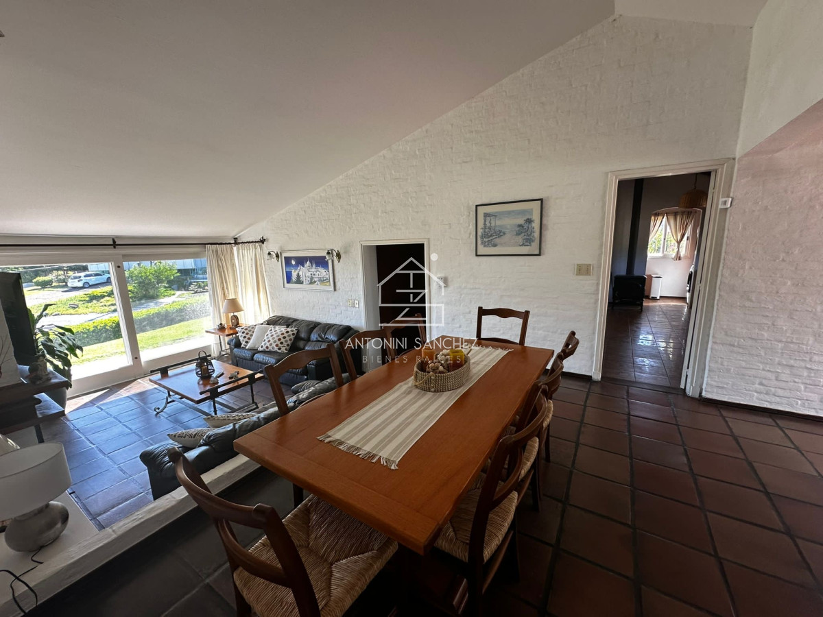 Casa ID.2631 - venta casa en parada 36 mansa 