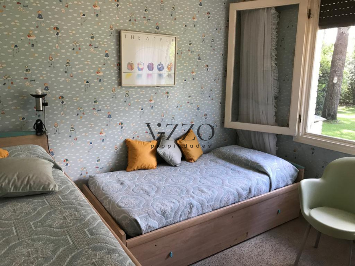 Casa ID.533/casa-en-barrio-Cantegril-punta-del-este- - casa en barrio Cantegril punta del este 
