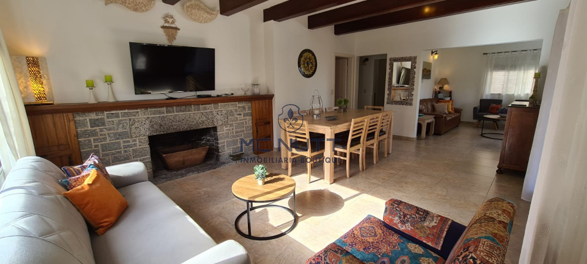 Casa ID.583/ - Casa en peninsula en venta 