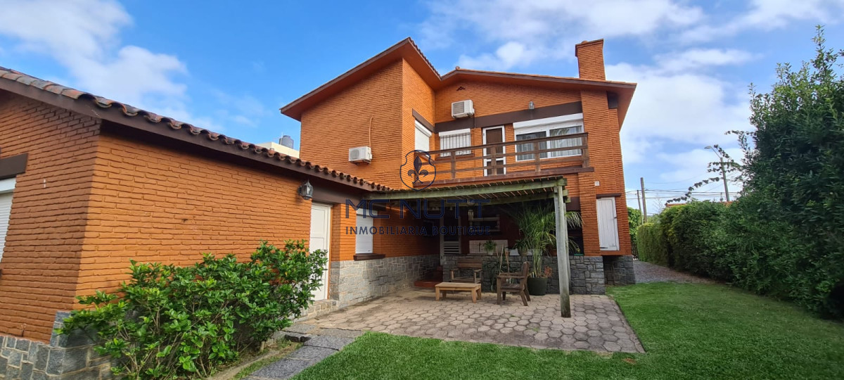 Casa ID.583/ - Casa en peninsula en venta 