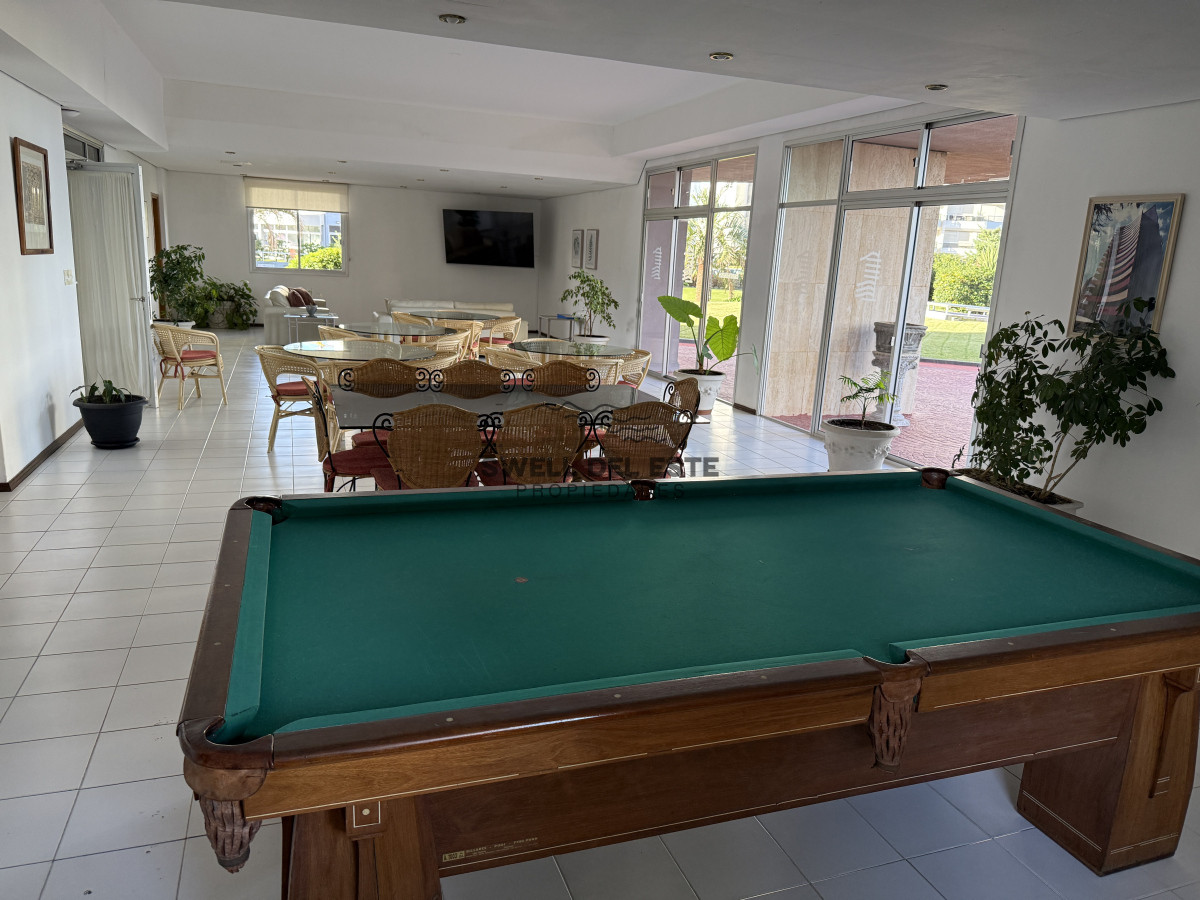 Apartamento ID.411 - Venta Apartamento 2 Dormitorios - 100 metros playa Brava
