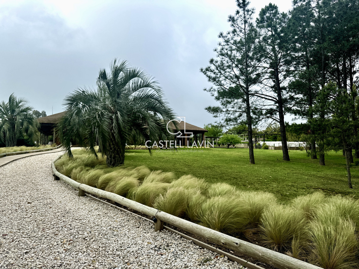 Terreno ID.402 - Venta Lote Hermoso de 5000 mtrs El Quijote La Barra