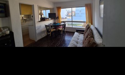 apartamento frente al emir punta del este
