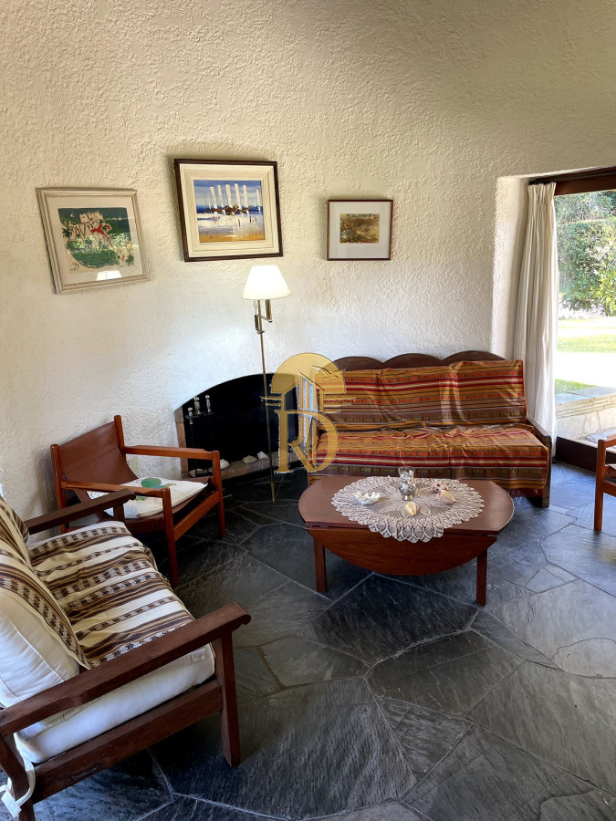 Casa en venta en brava a escasos metros del mar -id-74-3