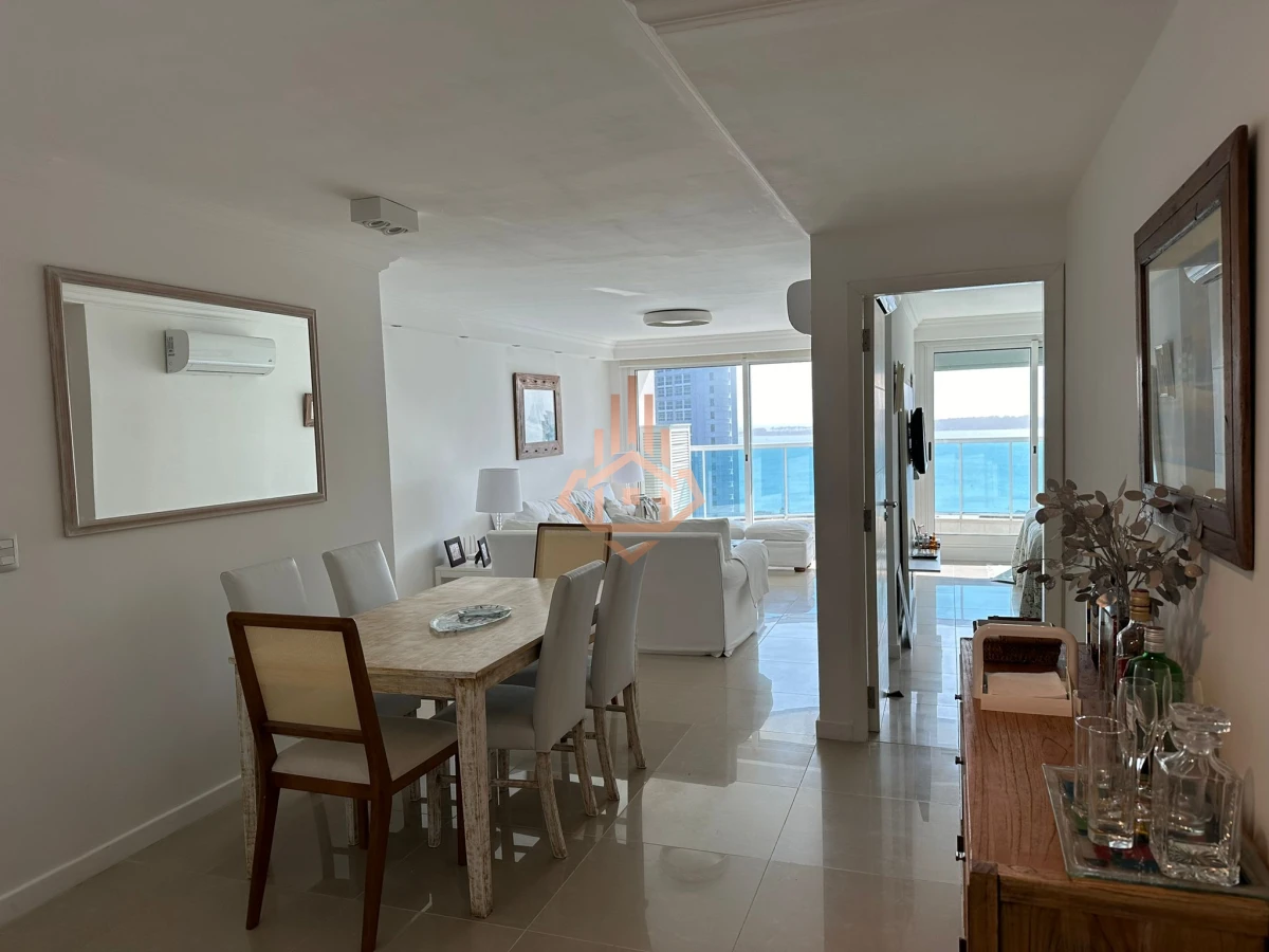 En venta hermoso apartamento con vista al mar - Foto 5