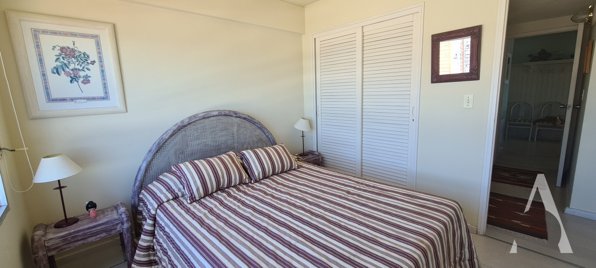 Apartamento ID.41 - VAN GOGH - 3 DORM