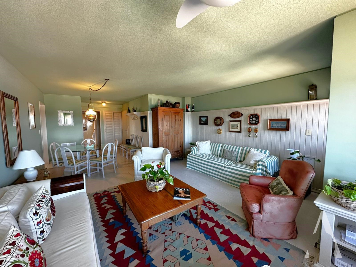 Apartamento ID.41 - VAN GOGH - 3 DORM