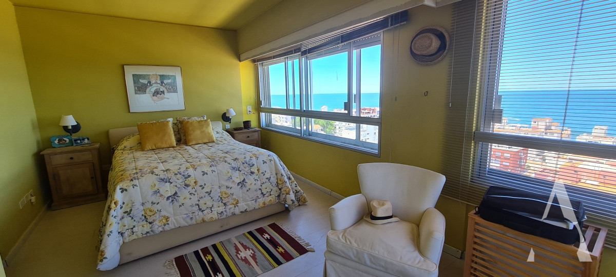 Apartamento ID.41 - VAN GOGH - 3 DORM