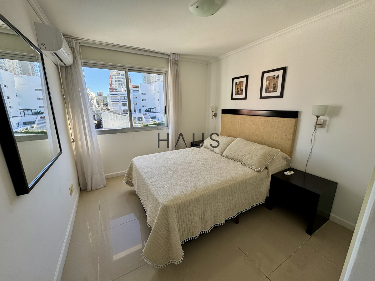 Apartamento ID.113 - Apartamento en venta en peninsula con parrillero propio 