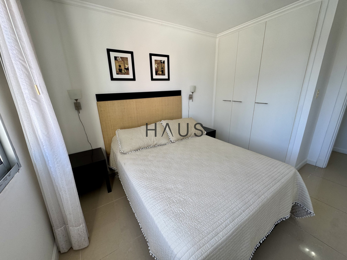 Apartamento ID.113 - Apartamento en venta en peninsula con parrillero propio 