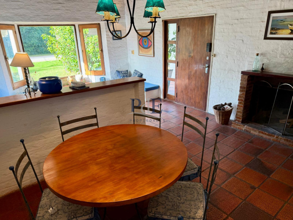 Hermosa casa en venta con piscina en Punta del Este  - Imagen 14