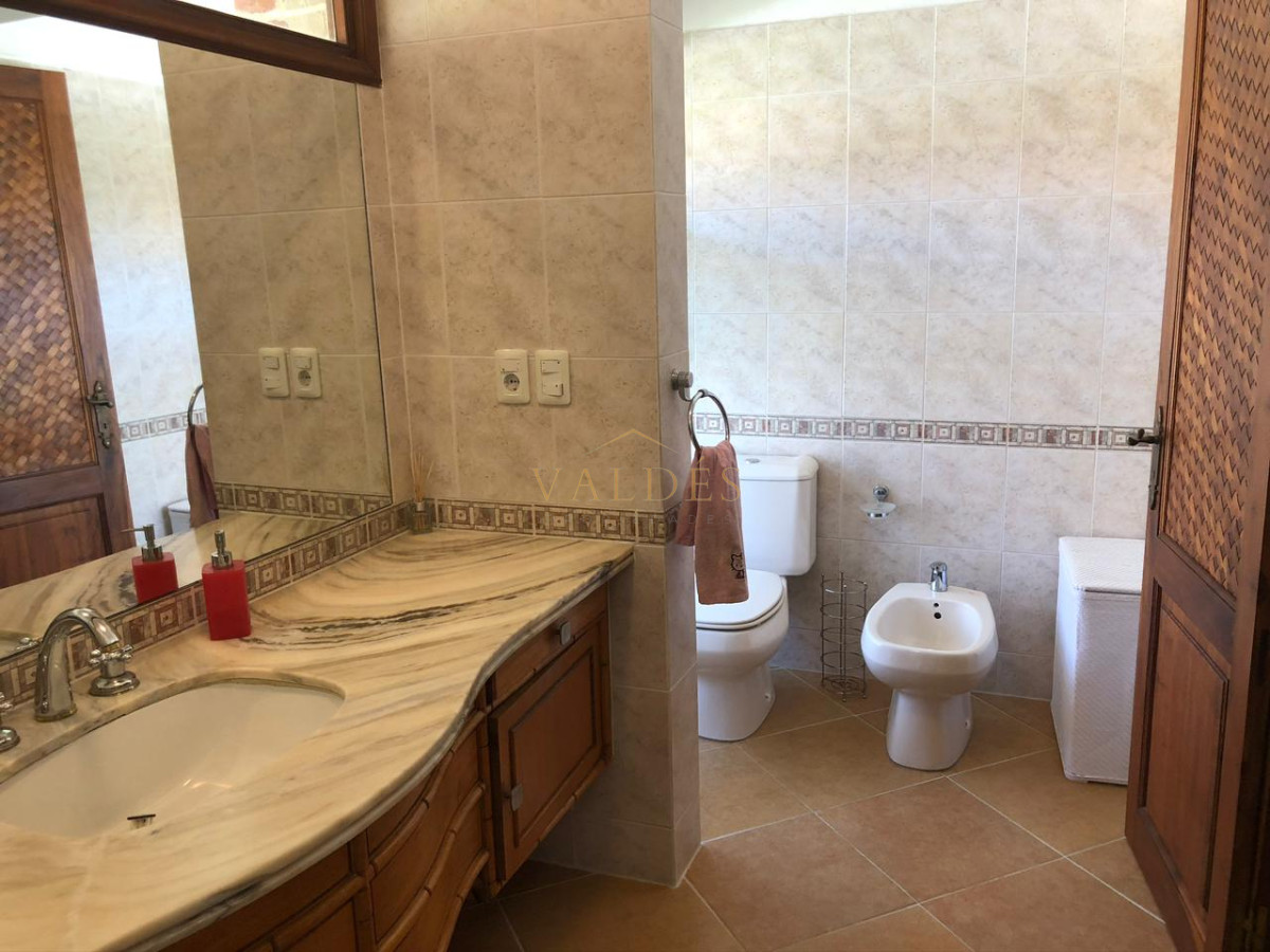 Casa ID.1108 - casa en excelente lugar 