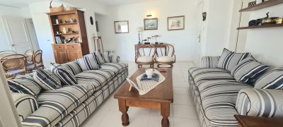 Hermoso apto con vista directa y hermosa al mar 