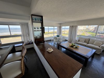 Hermosa unidad en venta en primera línea 