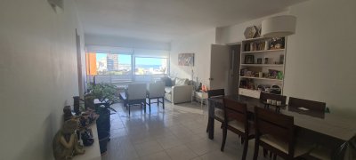 Amplia planta con vista al mar en venta en punta del este 