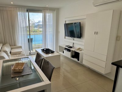Hermosa unidad en venta a pasos del mar 