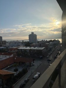 Hermoso apartamento todo reciclado 