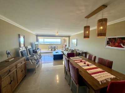 unico en punta del este 