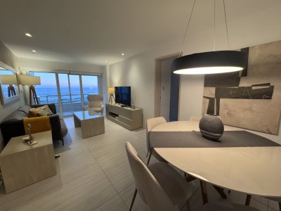 Apartamento totalmente reciclado ubicado a pasos del mar 