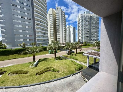 Venta apartamento la mejor orientación en Punta del Este