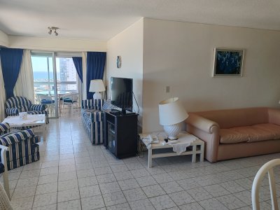 Excepcional unidad en venta. Piso alto y con las mejores vistas 