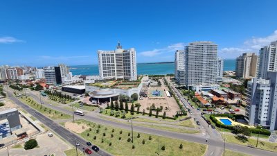 En venta hermoso apartamento con vista al mar 
