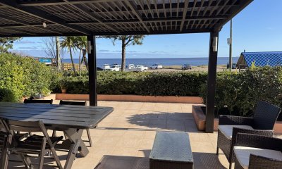 Apartamento en primera línea con vista y piscina propia