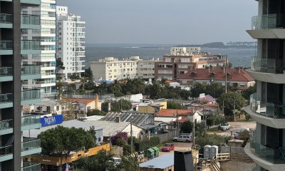 Moderno apartamento en venta a pasos del mar